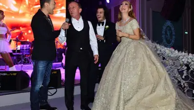 Ali Ağaoğlu'nun kızı Sena ile Koray Kırcal evlendi (Düğün hediyesi yalı)