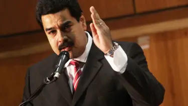 Venezuela Başkanı Maduro'yu görevden almak için ilk adım