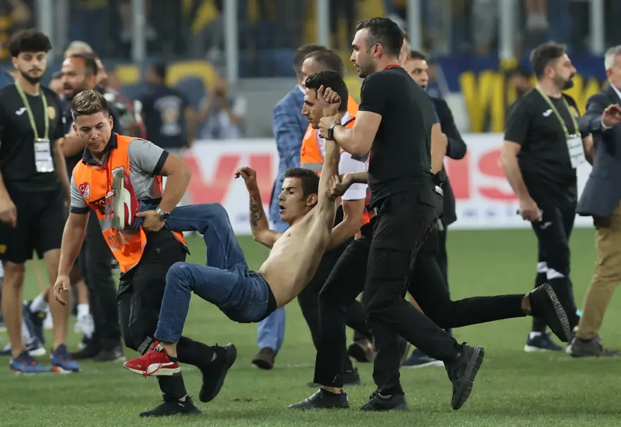 GÖZALTINA ALINDI 8