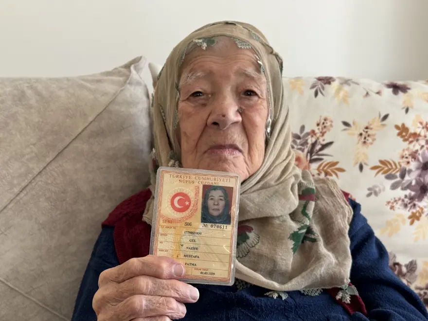 102 yaşındaki Nazife nine yıllara böyle meydan okuyor: 7 çocuğu 20 torunu var 
