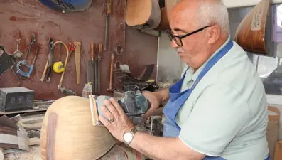 20 metrekarelik dükkanda 35 yıldır üretiyor: Türkiye'nin birçok iline de gönderiyor