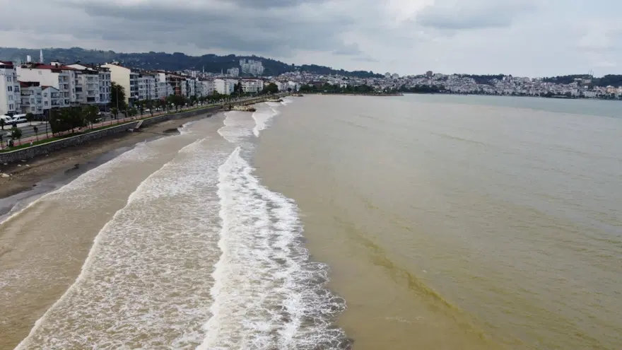 Ordu'da denizin rengi değişti 6 Ordu'da denizin rengi değişti 6