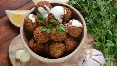 Falafel (Lübnan Köftesi) nasıl yapılır? (Falafel tarifi)