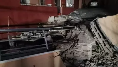 Doğalgaz patlaması binayı harabeye çevirdi: 2’si ağır 5 yaralı