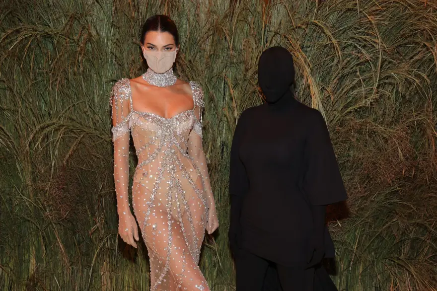 Kim Kardashian: Kendall'ı taşlarından tanıdım 