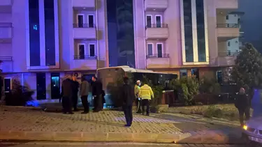 Halk otobüsü öğrenci yurduna girdi