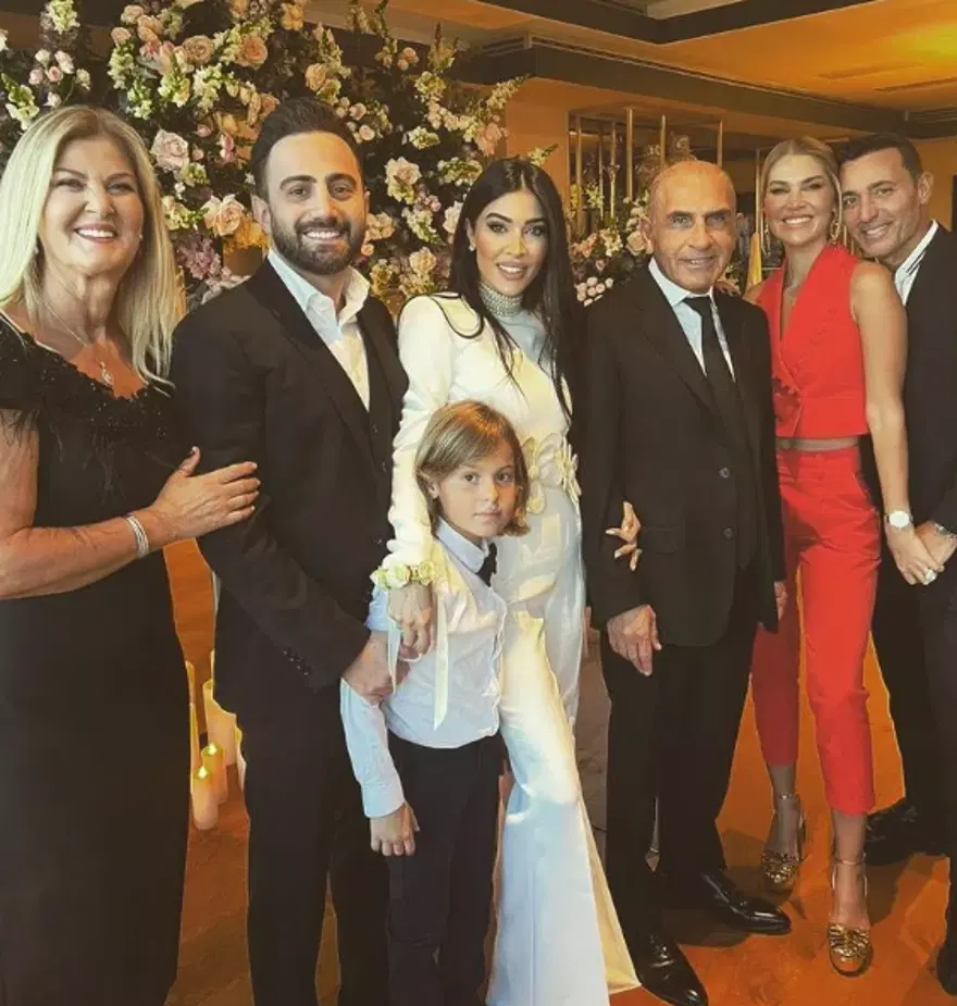 Mustafa Sandal baldızının nikah şahidi oldu Mustafa Sandal baldızının nikah şahidi oldu