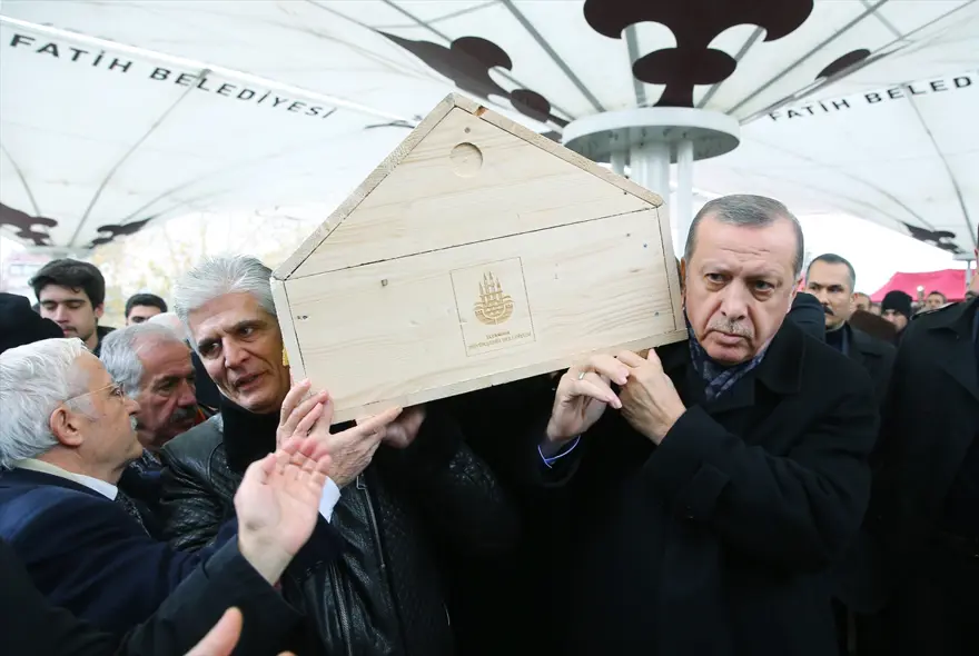 Cumhurbaşkanı Erdoğan, Süleyman Yalçın'ın cenazesine katıldı 3