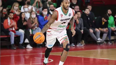 Anadolu Efes, Amath M'Baye'yi kadrosuna kattı