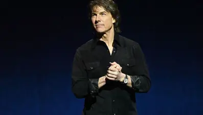 Tom Cruise, rol arkadaşı Val Kilmer'ı unutmadı