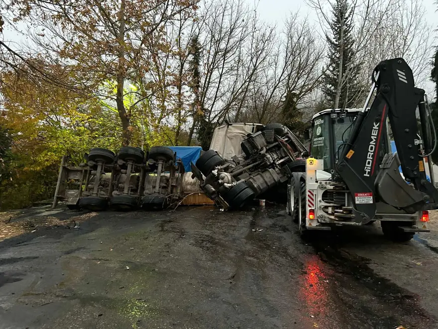 ÜZERİNE SÜLFÜRİK ASİT DÖKÜLDÜ 3