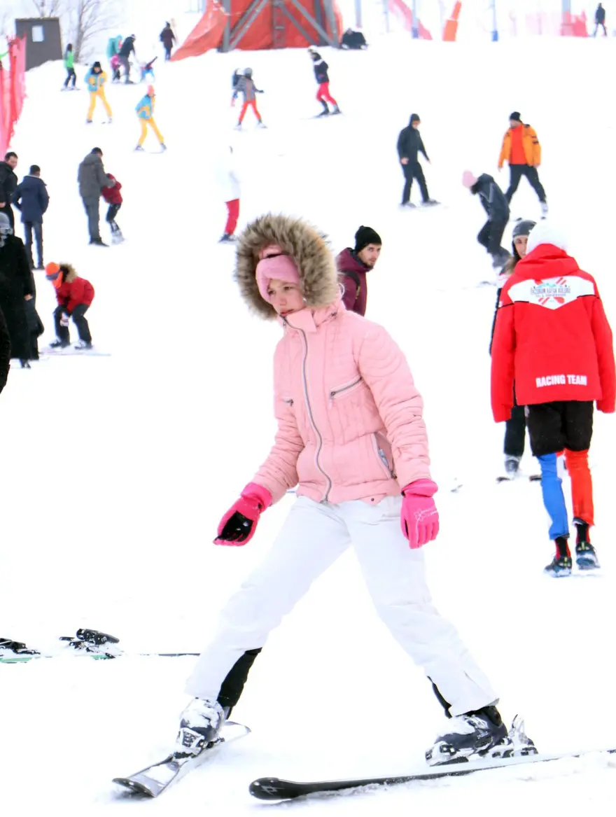 Palandöken'de sömestir tatilinin son günlerinde yoğunluk 5