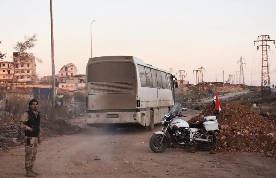 Halep'ten şimdiye kadar 12 bin sivil tahliye edildi 12