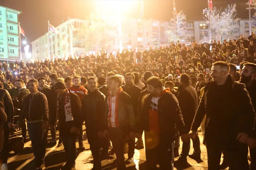 Sivas'ta Beşiktaş galibiyeti sevinci 7