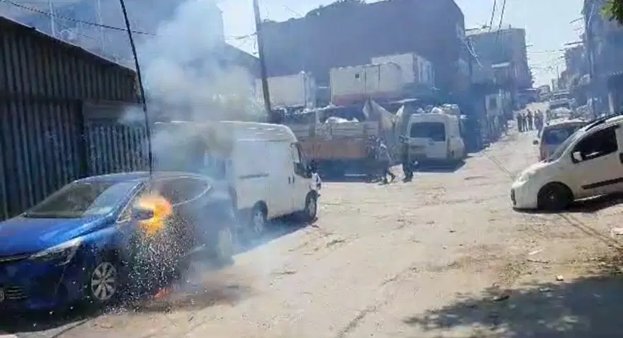 Arabasını kurtarmak isterken ölümle burun buruna geldi 2 Arabasını kurtarmak isterken ölümle burun buruna geldi 2