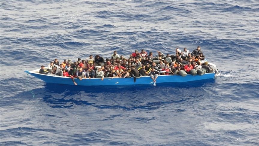 Tunus'ta göçmen teknesi alabora oldu: 19 ölü