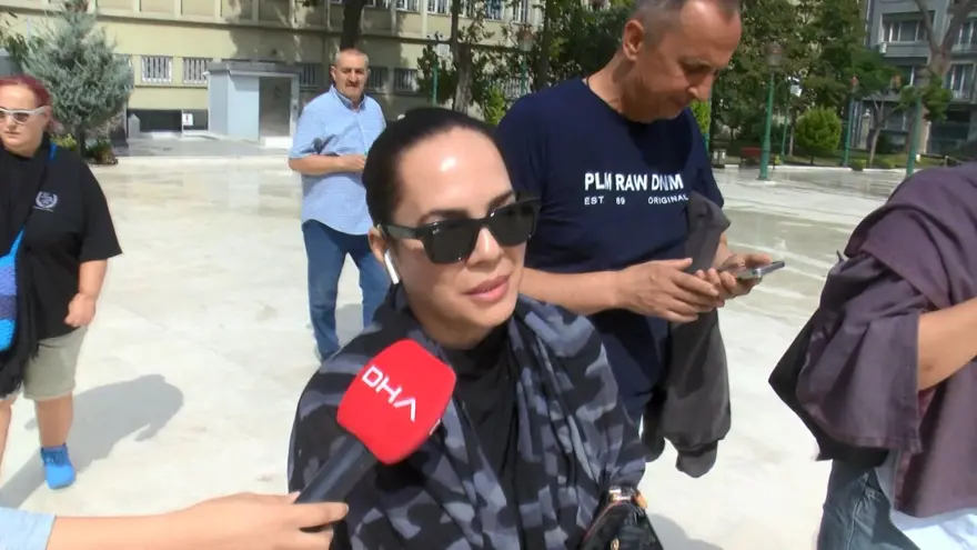 Metin Arolat'a veda 7