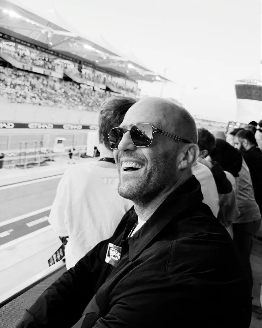 Fahriye Evcen ile Burak Özçivit, Formula 1 yarışları için Abu Dabi'de 9