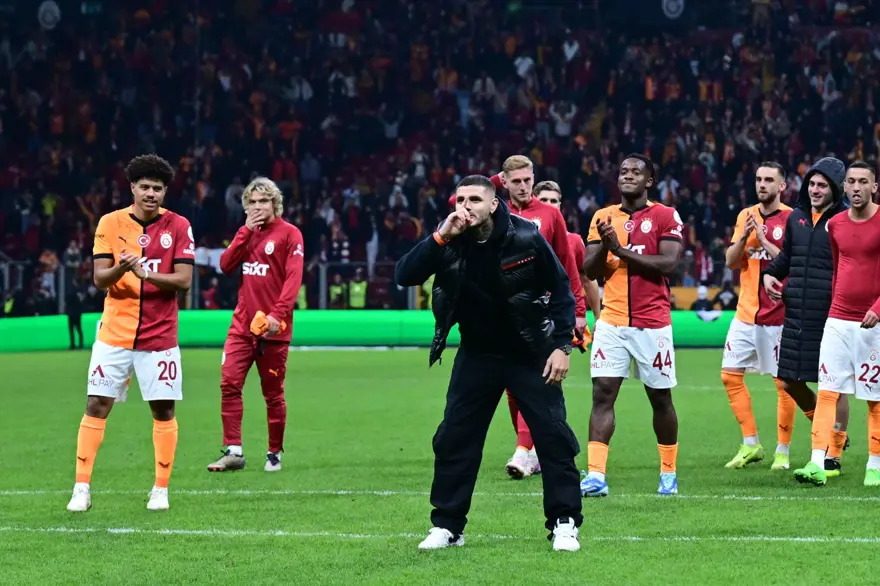 Spalletti'den Icardi itirafı: Zayıflığının adı Wanda Nara! 2 Spalletti'den Icardi itirafı: Zayıflığının adı Wanda Nara! 2