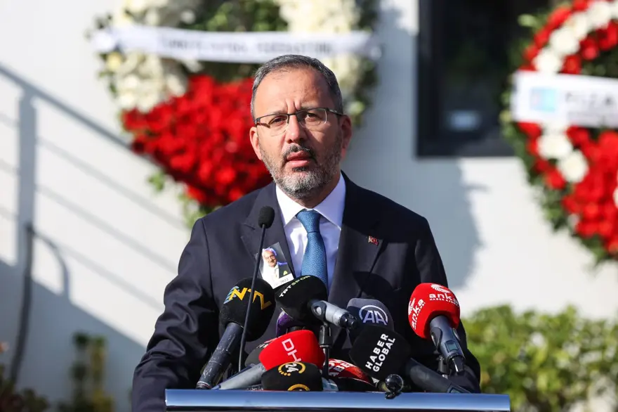 Halit Kıvanç son yolculuğuna uğurlandı 1