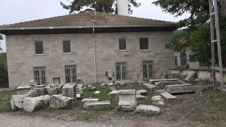 Helenistik dönemde kurulan Attouda Antik Kenti'nde yaşam devam ediyor 14