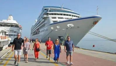 Kuşadası'nda kruvaziyer turizmi hareketleniyor