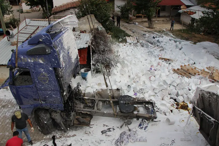 TIR kazasını deprem sandılar 2