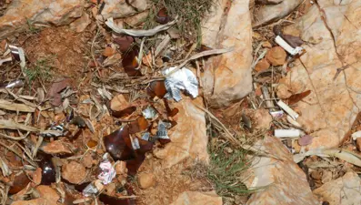 Tarihi kilisede skandal görüntüler: Taşları söküp mangal yapmışlar