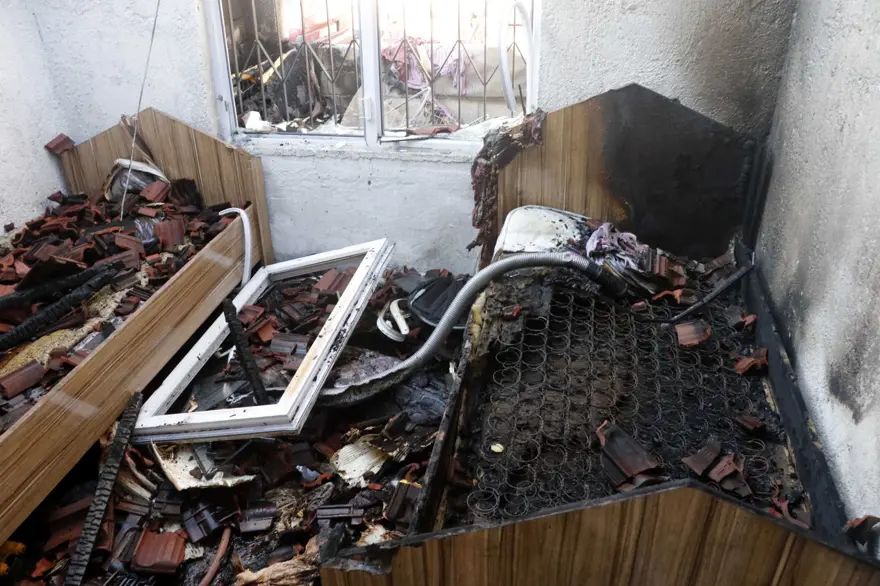 Antalya'da gecekondu yangını 2