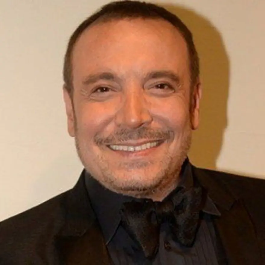 Estetik yaptıran Cenk Eren son halini paylaştı 