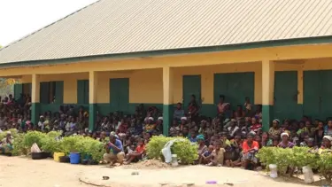 Annelerden tecavüze karşı önlem: Kızlarının memelerini dağlıyorlar