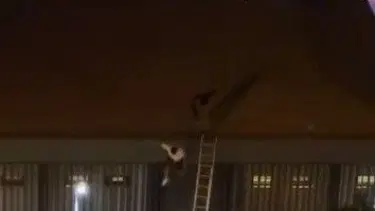 Özel güvenlik, konseri kaçak izleyen genci çatıdan attı