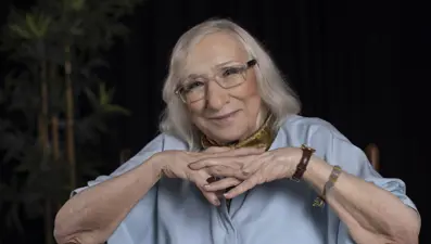 Yazar Alev Alatlı'nın adı tarihi binada yaşatılıyor