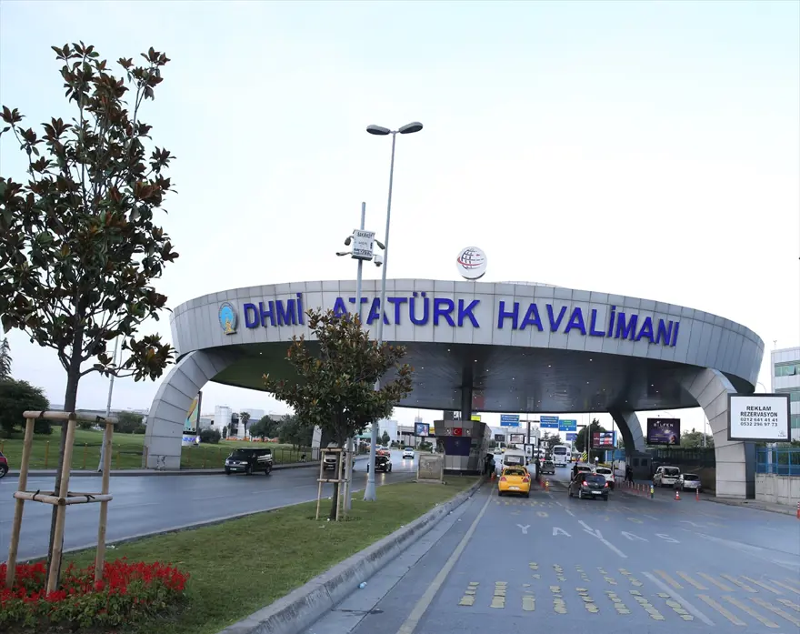 Saldırının ardından Atatürk Havalimanı 