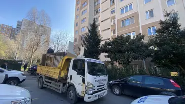 Beylikdüzü'nde çöp ev: Anne ve kızın evinden 30 poşet çöp çıktı