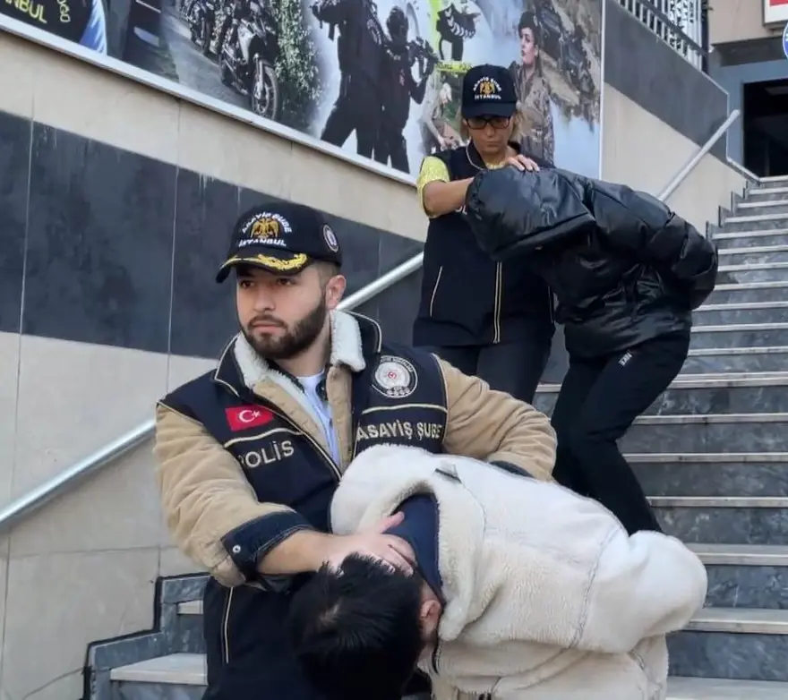 İstanbul'da para bozdurmak isteyen turistlere tuzak 3