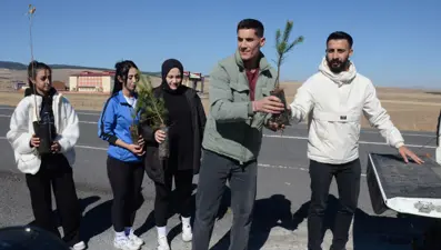 Sarıkamış'ta 90 bin şehit anısına 90 fidan dikildi