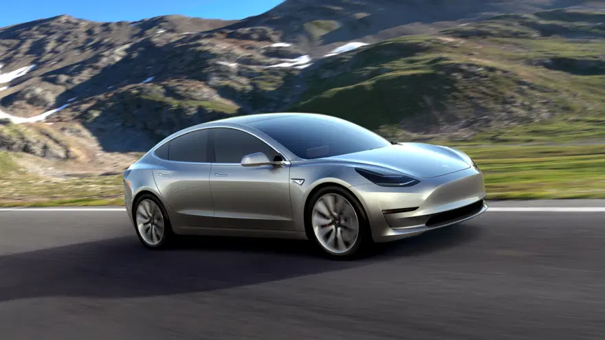 Tesla Model 3 görücüye çıktı 6