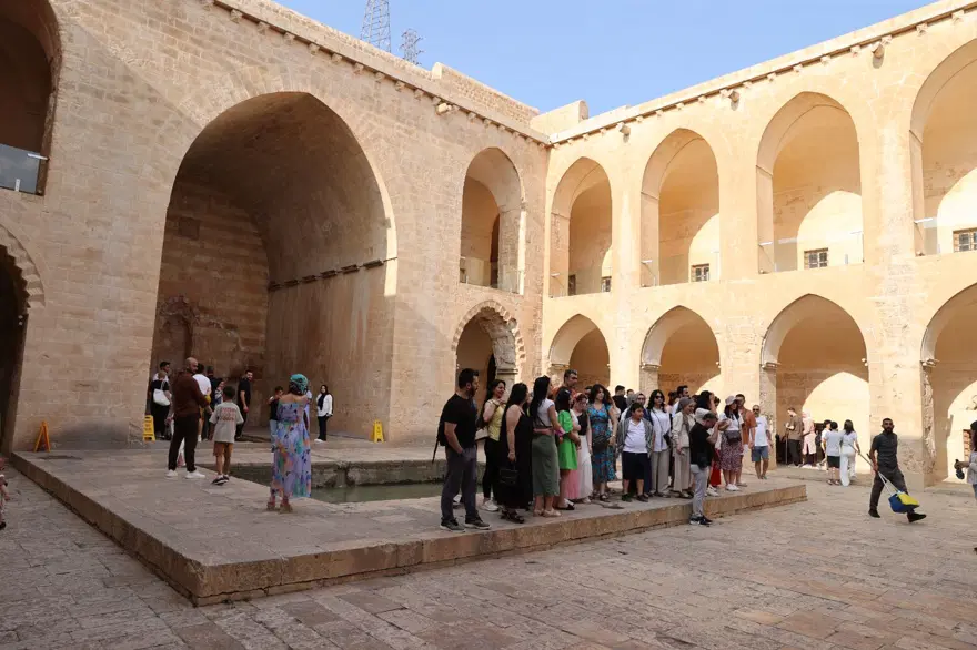 Mardin'e Kurban Bayramı'nda turist yağdı: ''Çekilen dizilerin etkisi büyük'' 3