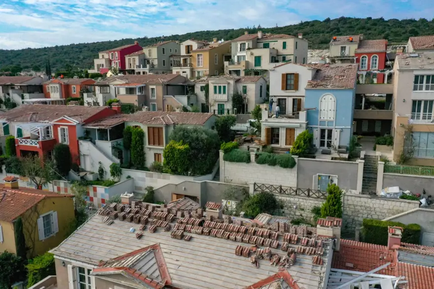 İzmir Çeşme'de hortumun geride bıraktığı hasar için çalışmalar sürüyor 9
