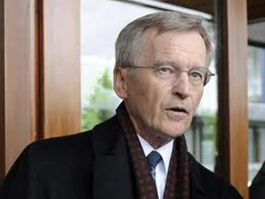 18) Karl Albrecht 17