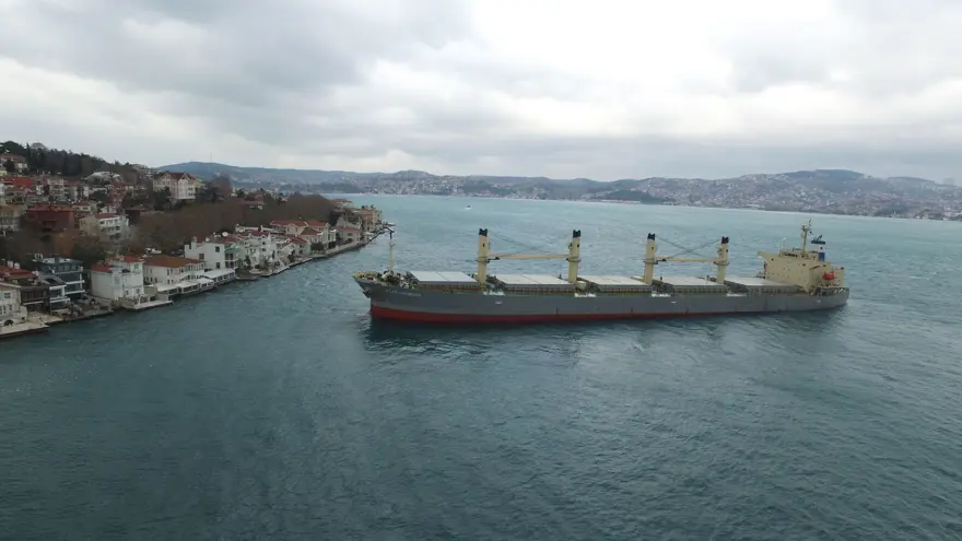 Karaya oturan gemi bugün de kurtarılamadı 22 Karaya oturan gemi bugün de kurtarılamadı 22