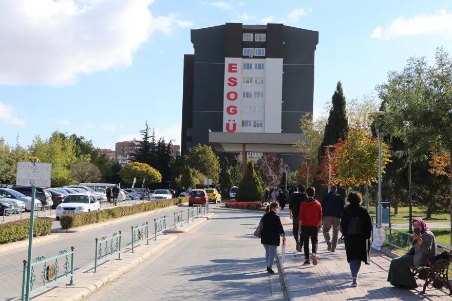 Osmangazi Üniversitesi yerleşkesinde ücretli HGS dönemi 8