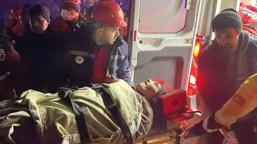 64. SAATTE KURTULDU 32