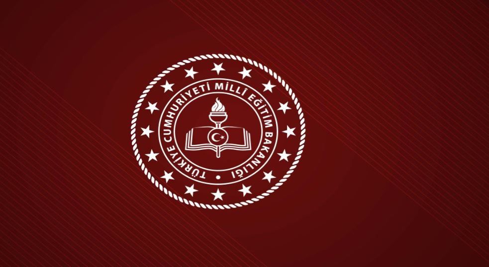 "Müfredat dışı ders işlenecek" iddialarına MEB'den açıklama