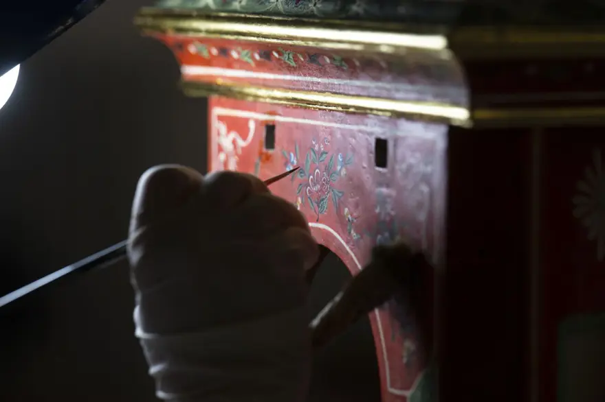 Topkapı Sarayı'nın 300 yıllık iki büyük saati restore ediliyor 2