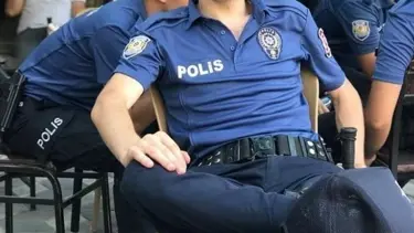 Serinlemek için denize giren polis memuru boğuldu