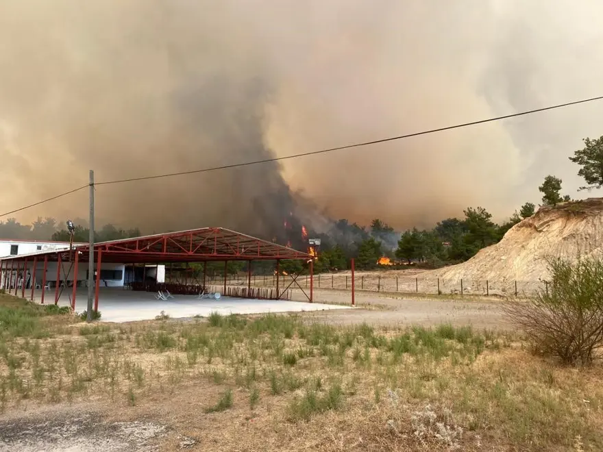 Çanakkale'de orman yangını kontrol altında 71