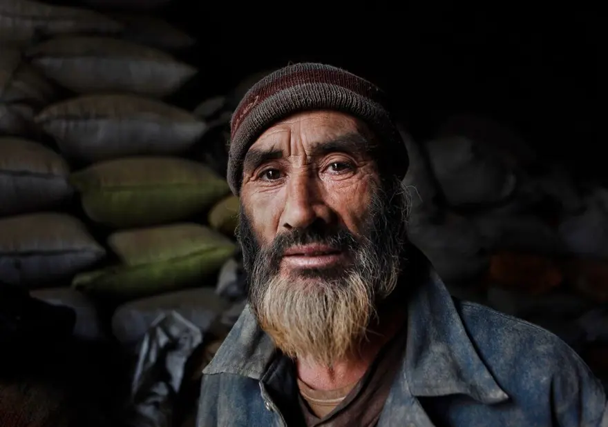 "ERKEKLER SESİNİ YÜKSELTMELİYDİ" 2