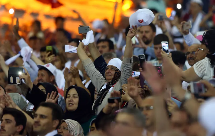 AK Parti kuruluşunun 16. yıl dönümünü kutladı 49